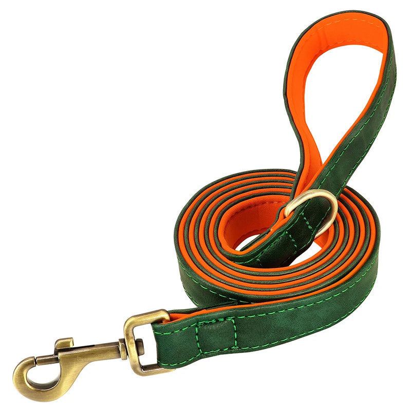 Load image into Gallery viewer, Personalized Leather Dog Collar &amp; Leash Set with Engraved Nameplate
