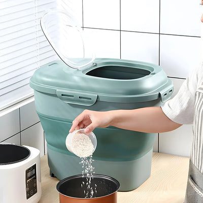 FlexiStore insect-proof food storage container with foldable design for pet food and dry goods.
