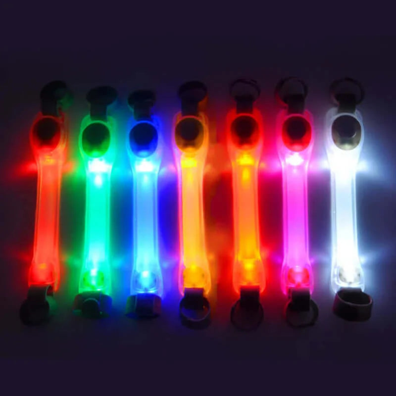 Load image into Gallery viewer, Dog Anti Lost Safety Glowing Collar Outdoor Waterproof Warning LED
